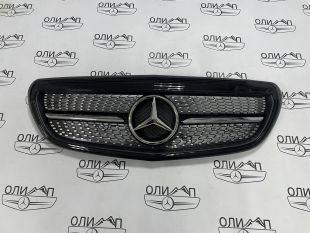 Решетка радиатора на Mercedes W213 Классик Решетка радиатора на Mercedes W213 Классик